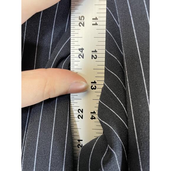 Roz & Ali Pants Womens 16 Black Pinstripe Wide Leg Dress Trousers Stretch Work - Picture 4 of 10